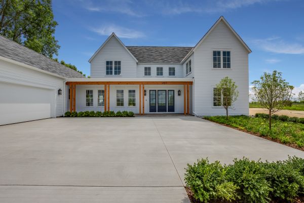 Cost of Concrete Driveway Service in Tehachapi